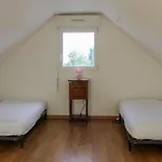 Casa de Férias La Mesange Parking & Jardin Prives