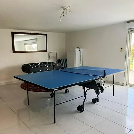 La Mesange Parking & Jardin Prives Holiday home