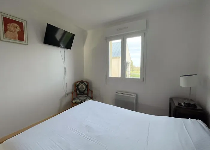 Holiday home La Mesange Parking & Jardin Prives *