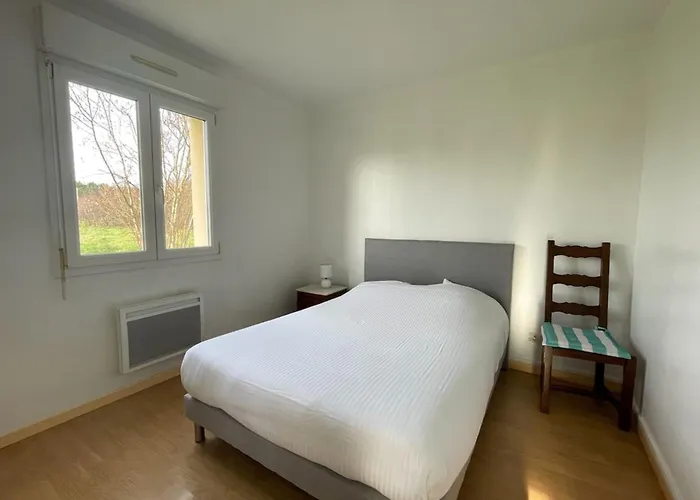 La Mesange Parking & Jardin Prives * Sainte-Honorine-des-Pertes