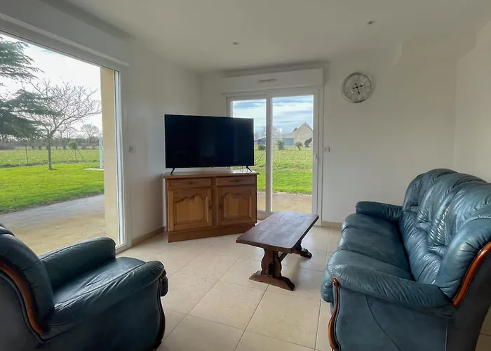 La Mesange Parking & Jardin Prives *