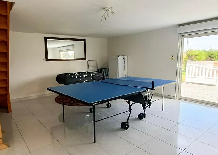 La Mesange Parking & Jardin Prives Holiday home